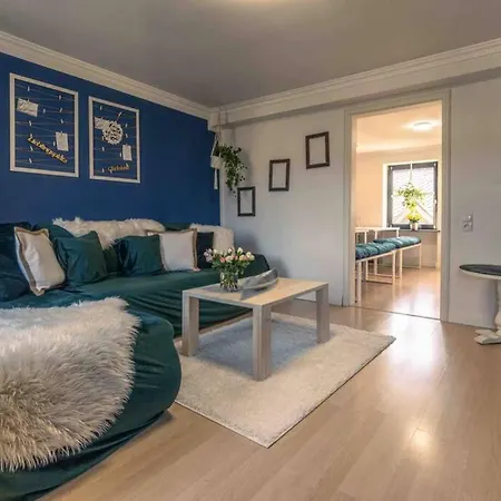 Altes Schwesternhaus - Homesite - Bis 20 Personen 3*