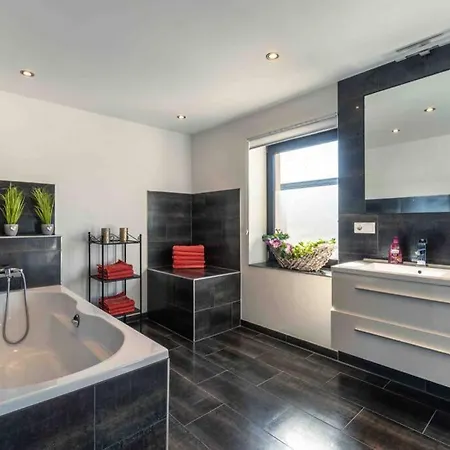 Altes Schwesternhaus - Homesite - Bis 20 Personen 3*