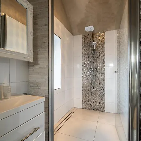 Vendégház Altes Schwesternhaus - Homesite - Bis 20 Personen Weibern