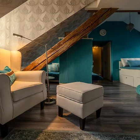 Altes Schwesternhaus - Homesite - Bis 20 Personen 3* Weibern