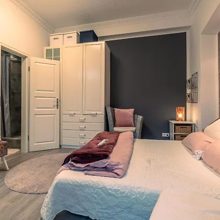 Vendégház Altes Schwesternhaus - Homesite - Bis 20 Personen