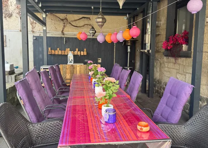 Gasthuis Altes Schwesternhaus - Homesite - Bis 20 Personen Weibern