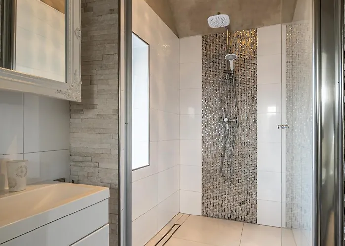 Altes Schwesternhaus - Homesite - Bis 20 Personen Weibern