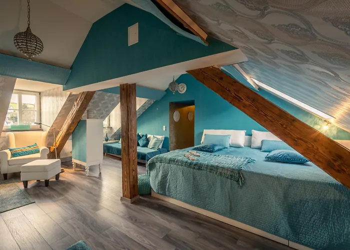 Altes Schwesternhaus - Homesite - Bis 20 Personen 3* Weibern